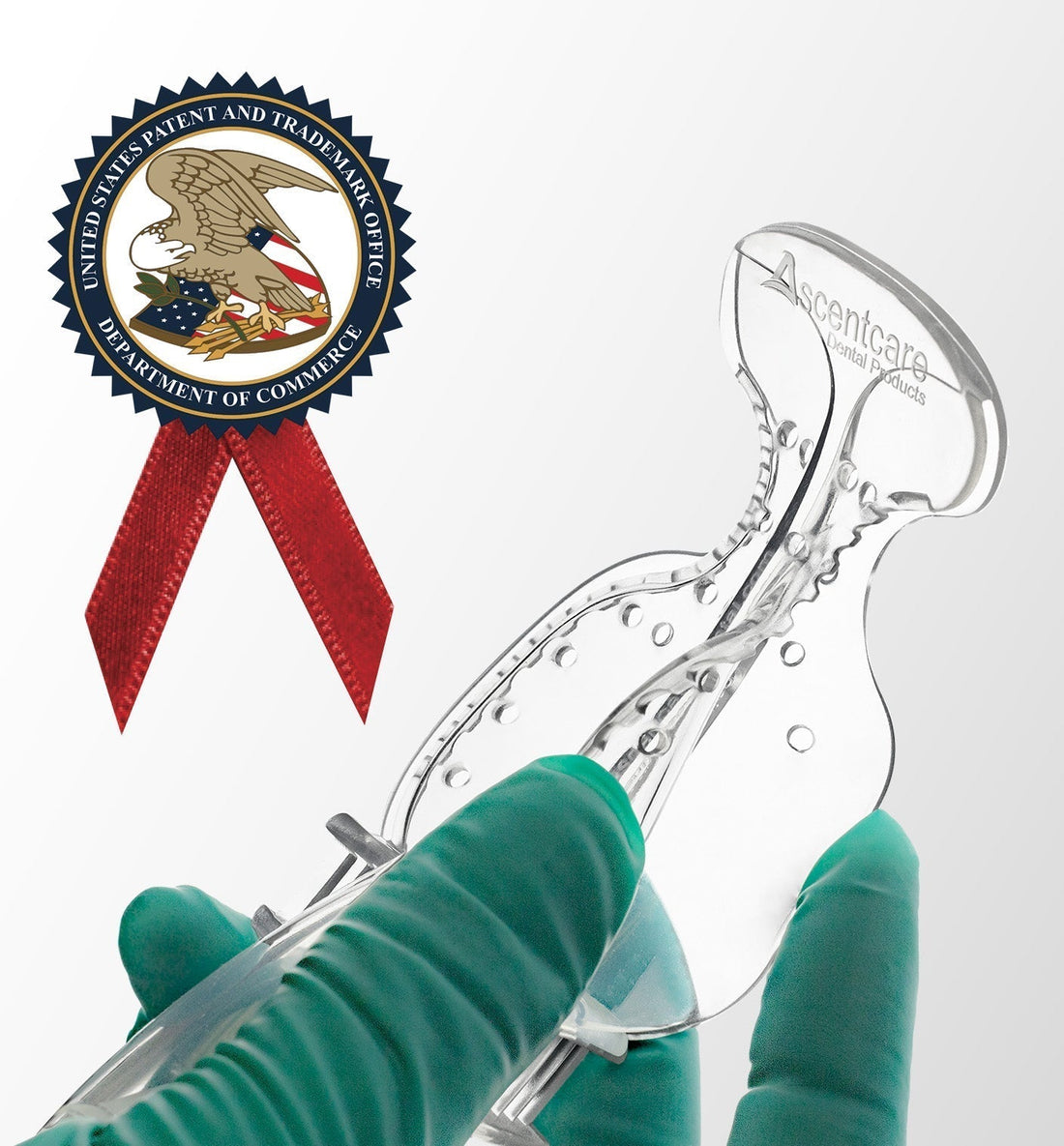 VacuLUX Isolation Mouthpiece Awarded US Patent